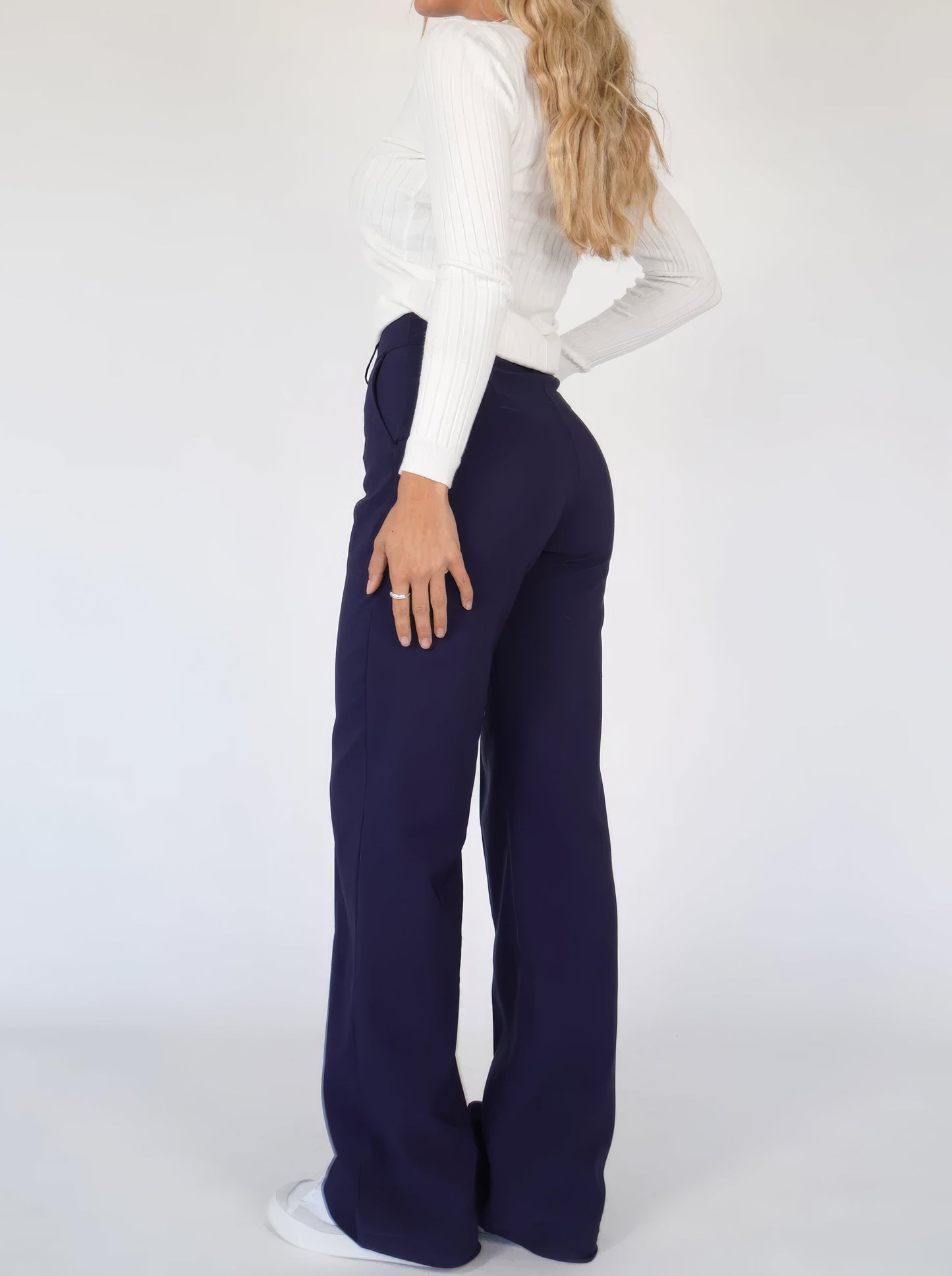 Éléa | Pantalon élégant à taille haute et à jambe large - Coupe ajustée - Image 9