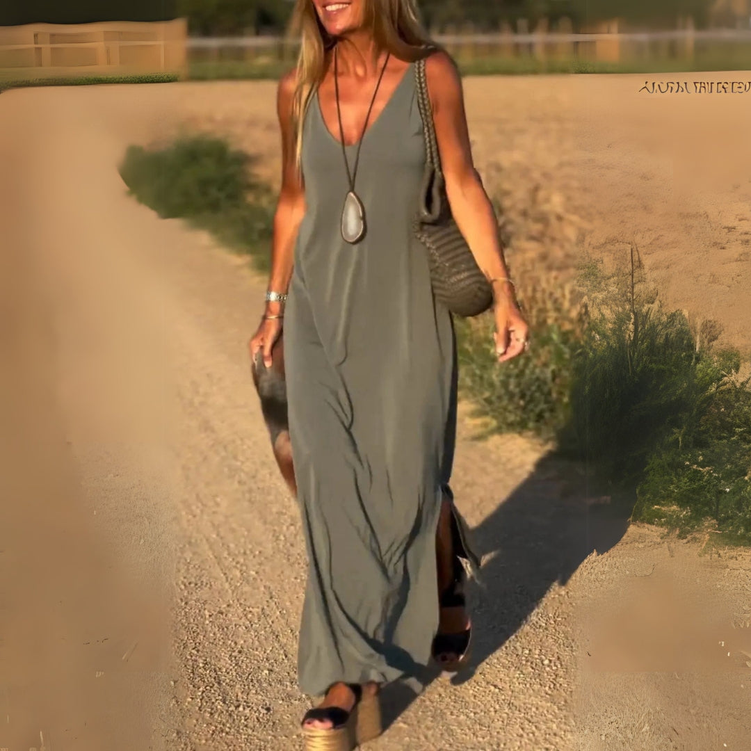 Émilienne | Robe longue élégante à col en V pour femmes - Image 1