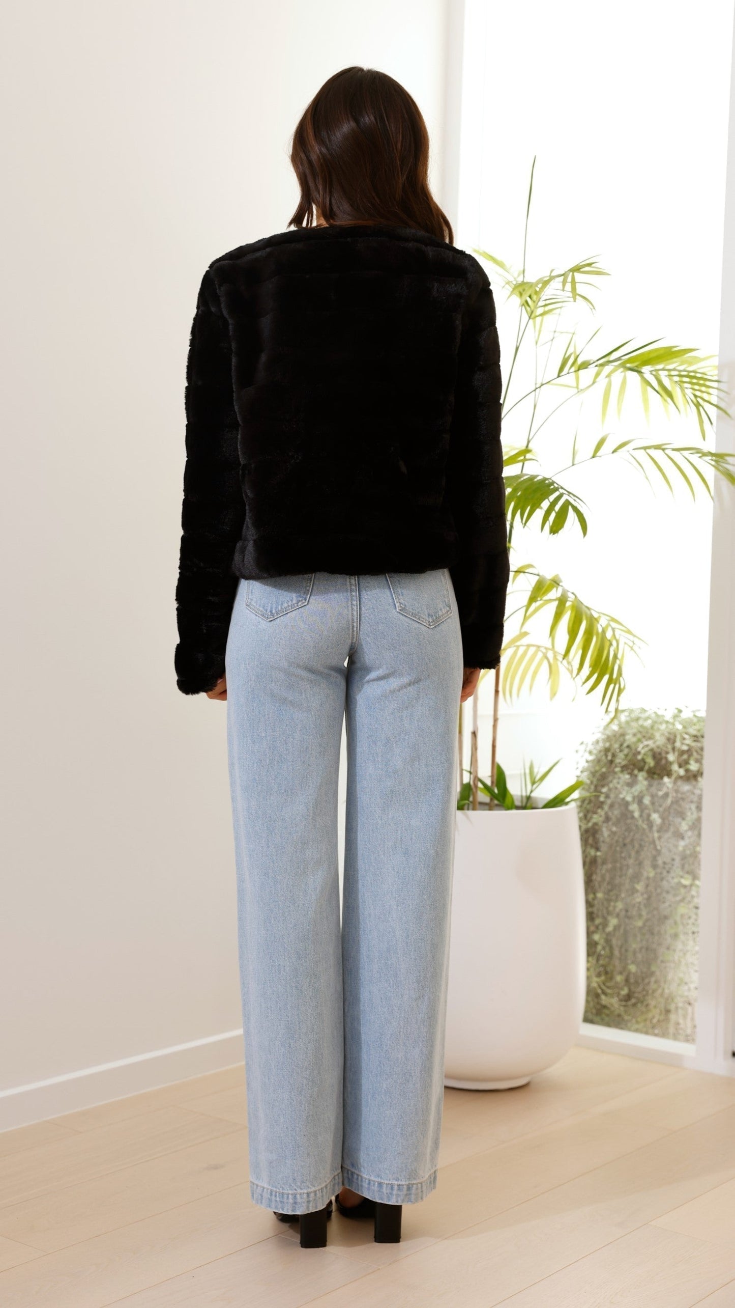 Janine | Veste Courte Femme Ouverte Devant - Image 9