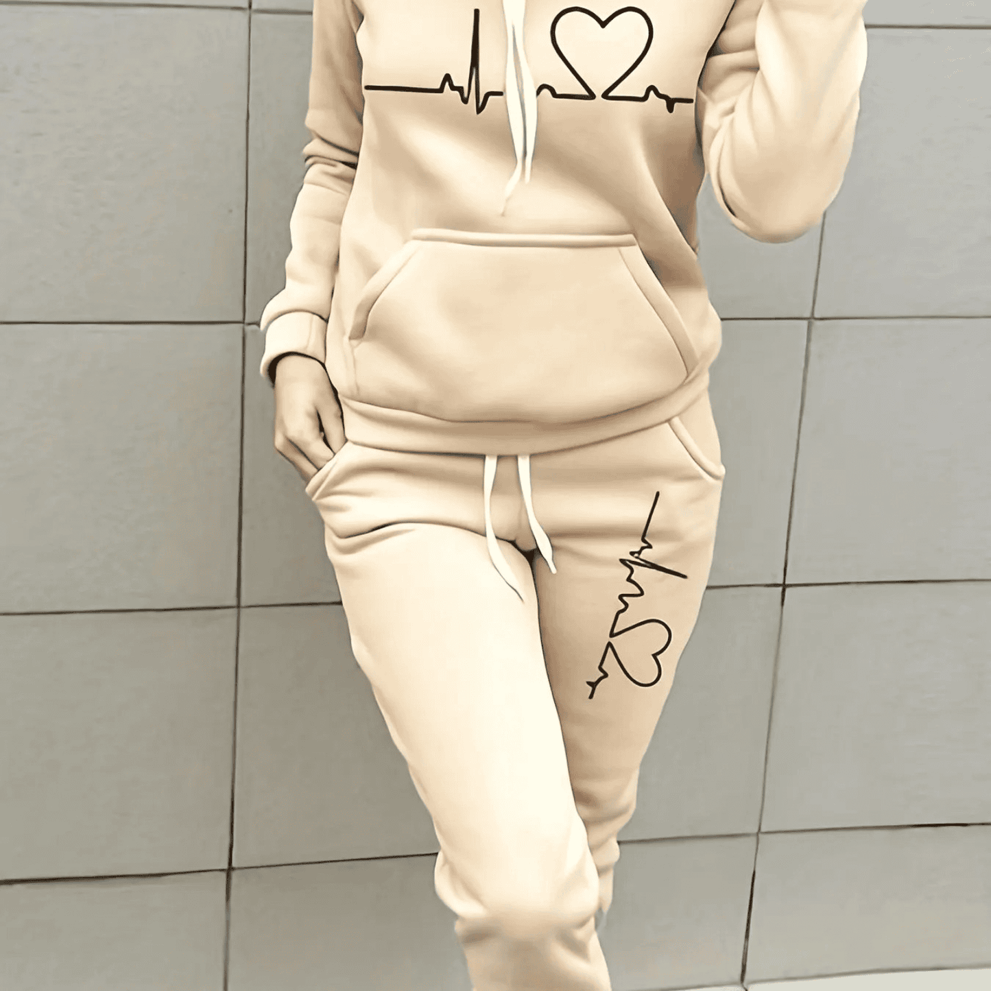 Françoise | Ensemble de jogging à capuche à cordon pour femmes - Image 3