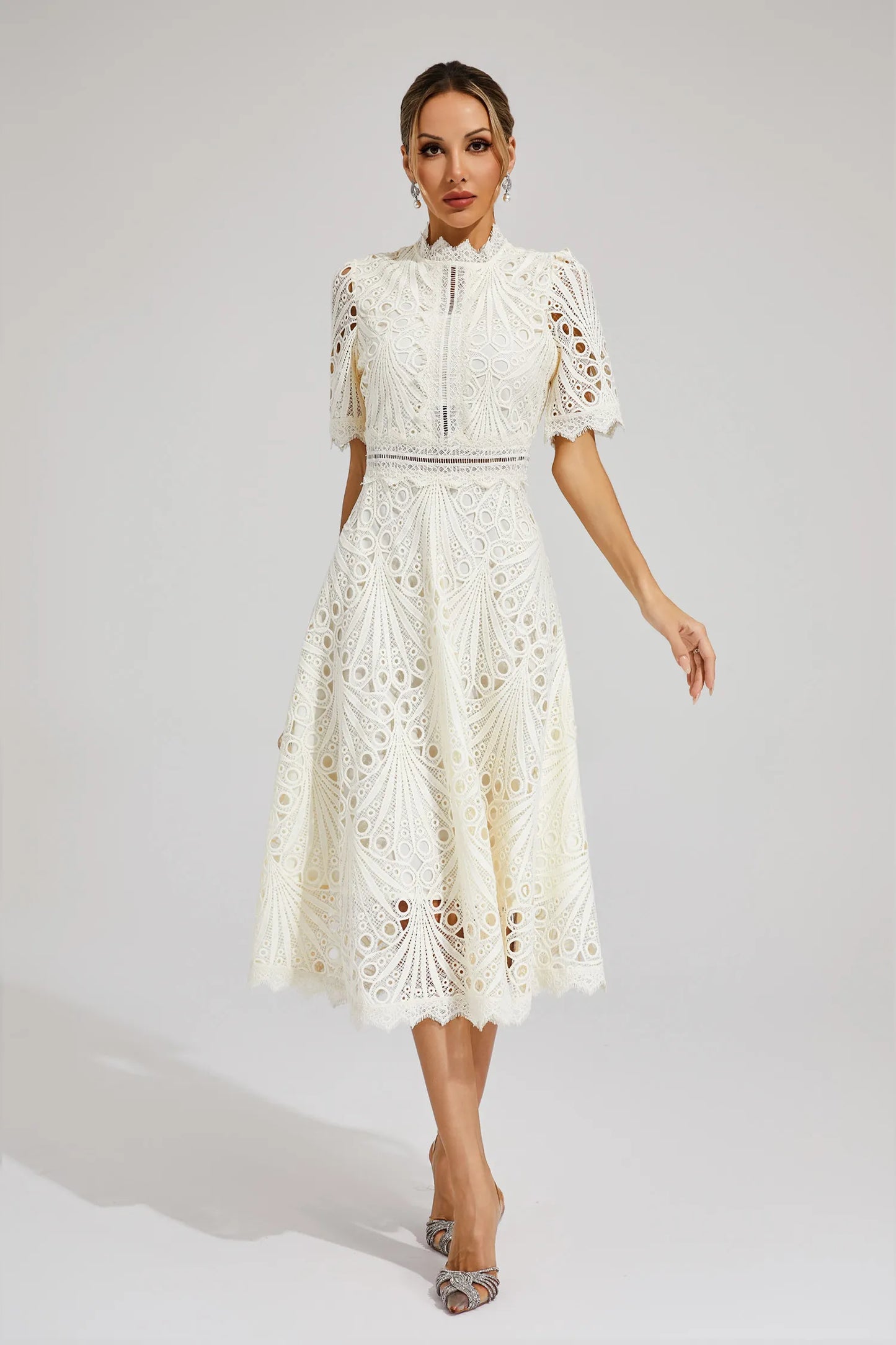 Mélanie | Robe midi élégante en dentelle pour femmes - Image 10