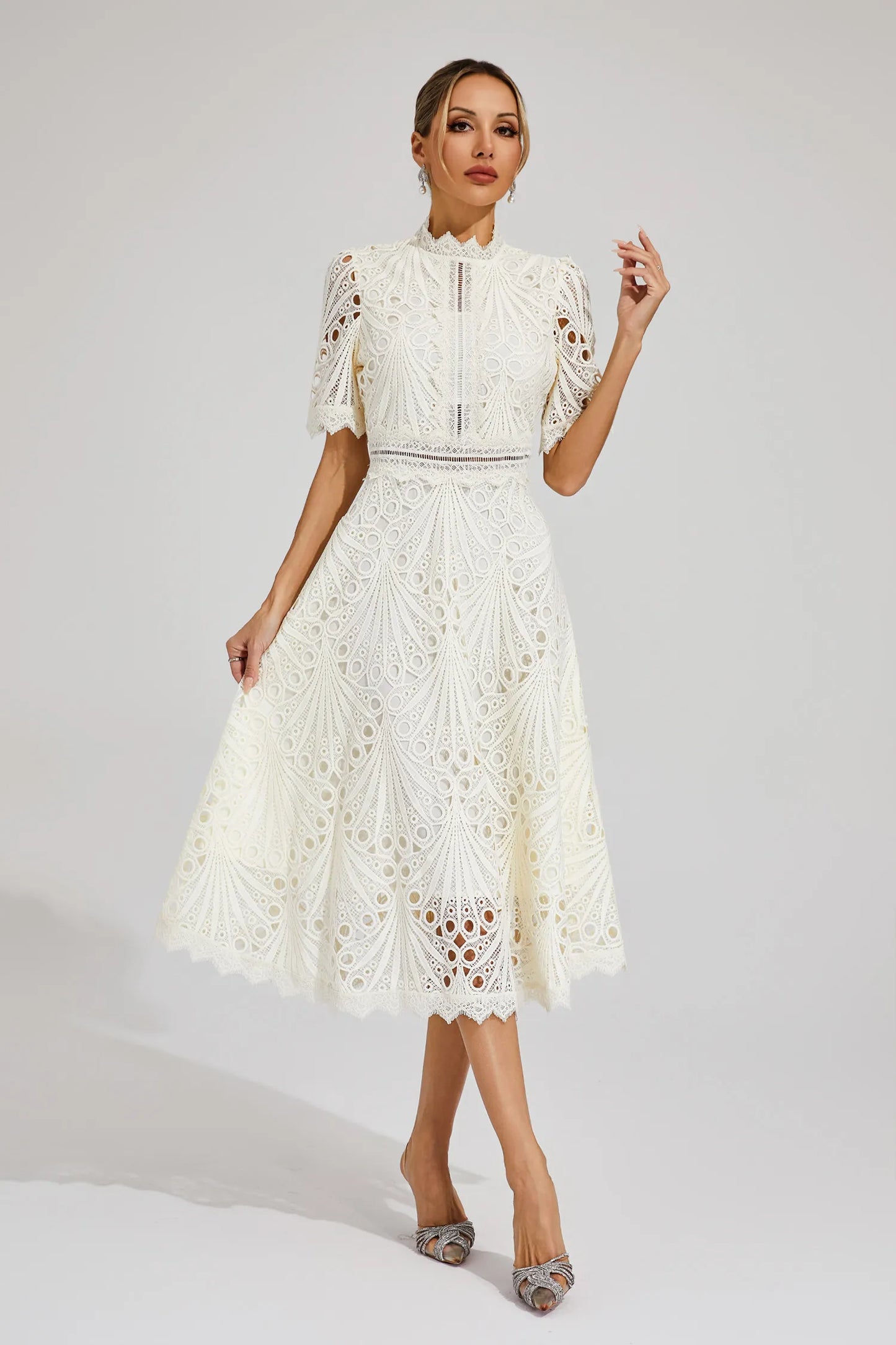 Mélanie | Robe midi élégante en dentelle pour femmes - Image 12
