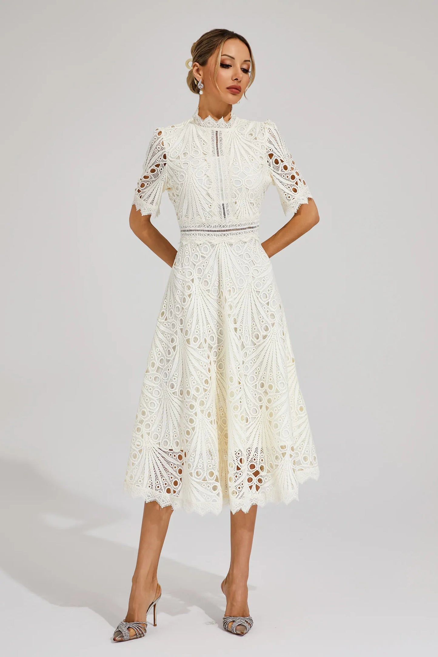 Mélanie | Robe midi élégante en dentelle pour femmes - Image 13