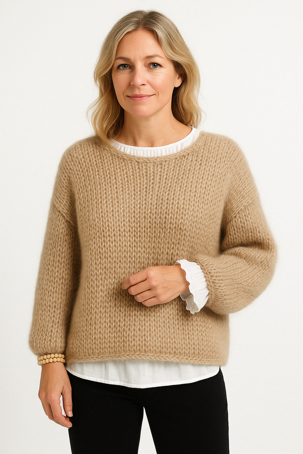 Léa | Pull ample à col rond pour femme - Image 1