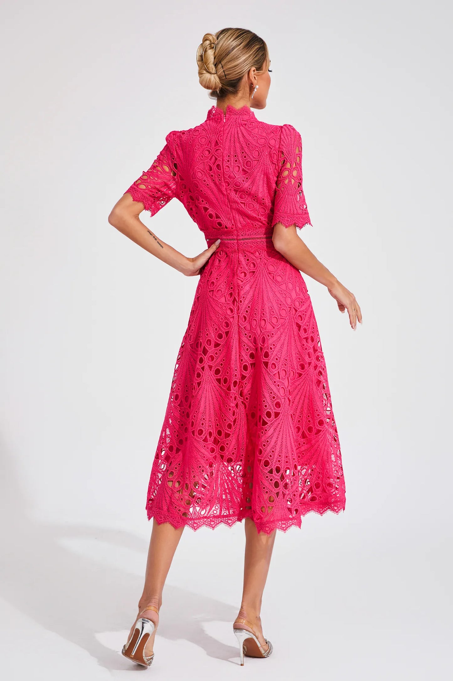 Mélanie | Robe midi élégante en dentelle pour femmes - Image 8