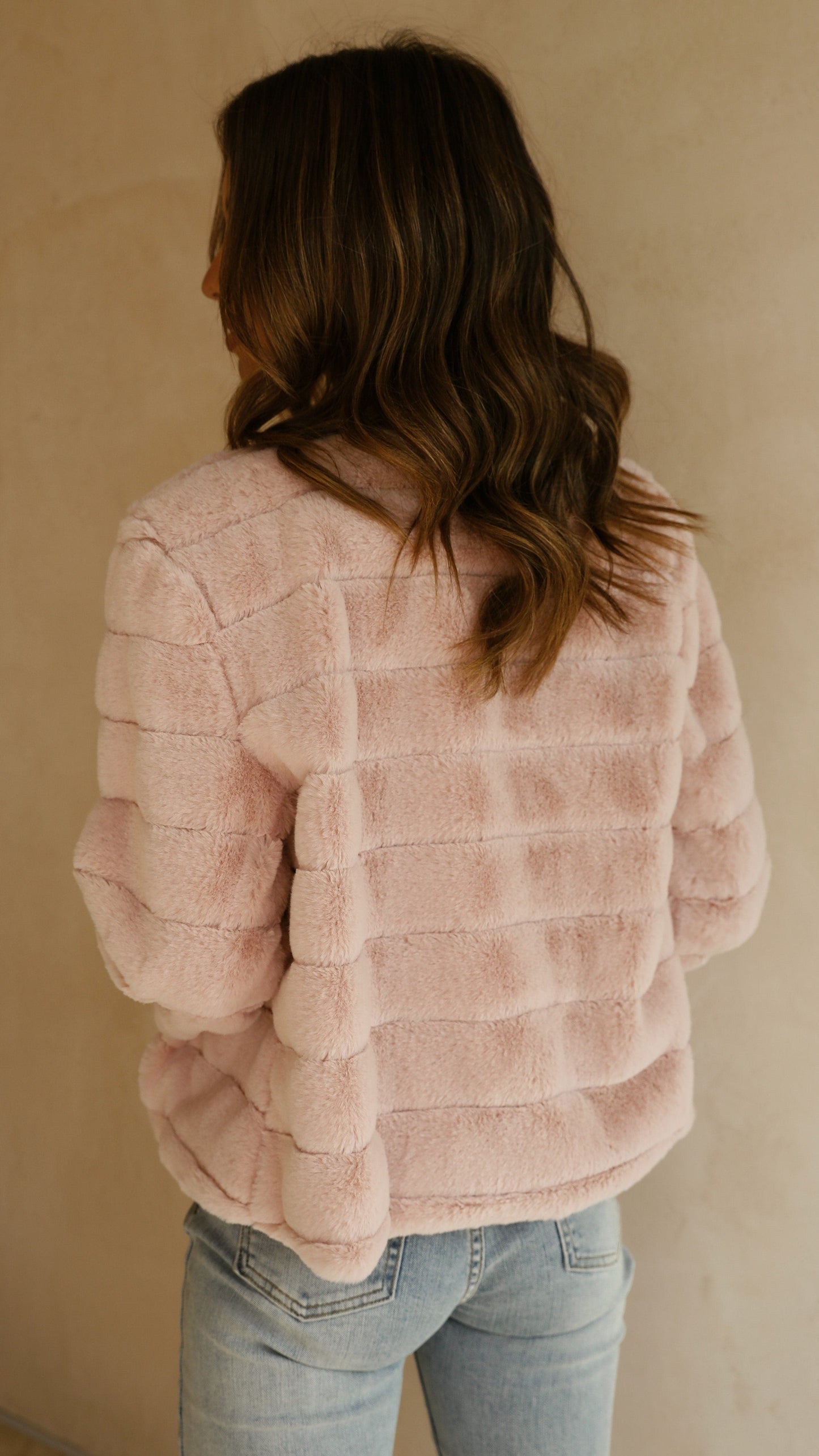 Janine | Veste Courte Femme Ouverte Devant - Image 28