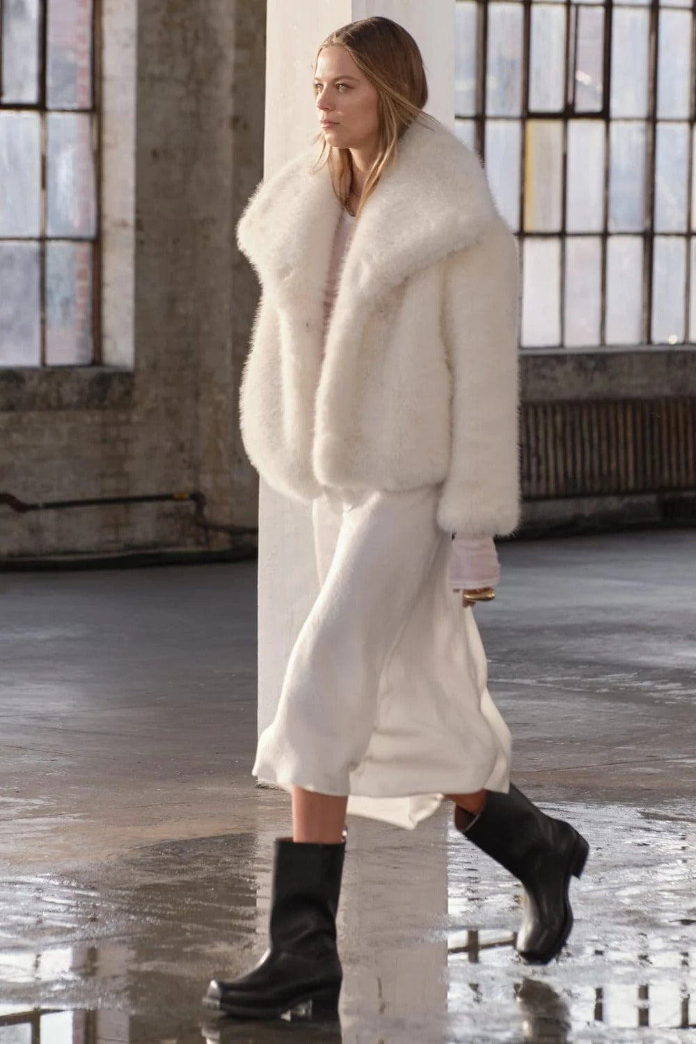 Agnès | Veste Femme Oversize en Fausse Fourrure - Image 6