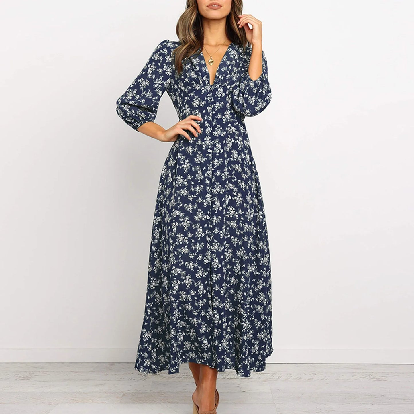 Abigaëlle | Robe élégante à col en V et à fleurs pour toutes les occasions - Image 1