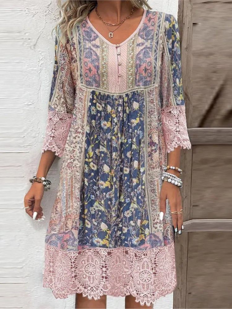 Gina | Robe midi florale avec bordures en dentelle et col en V - Image 1