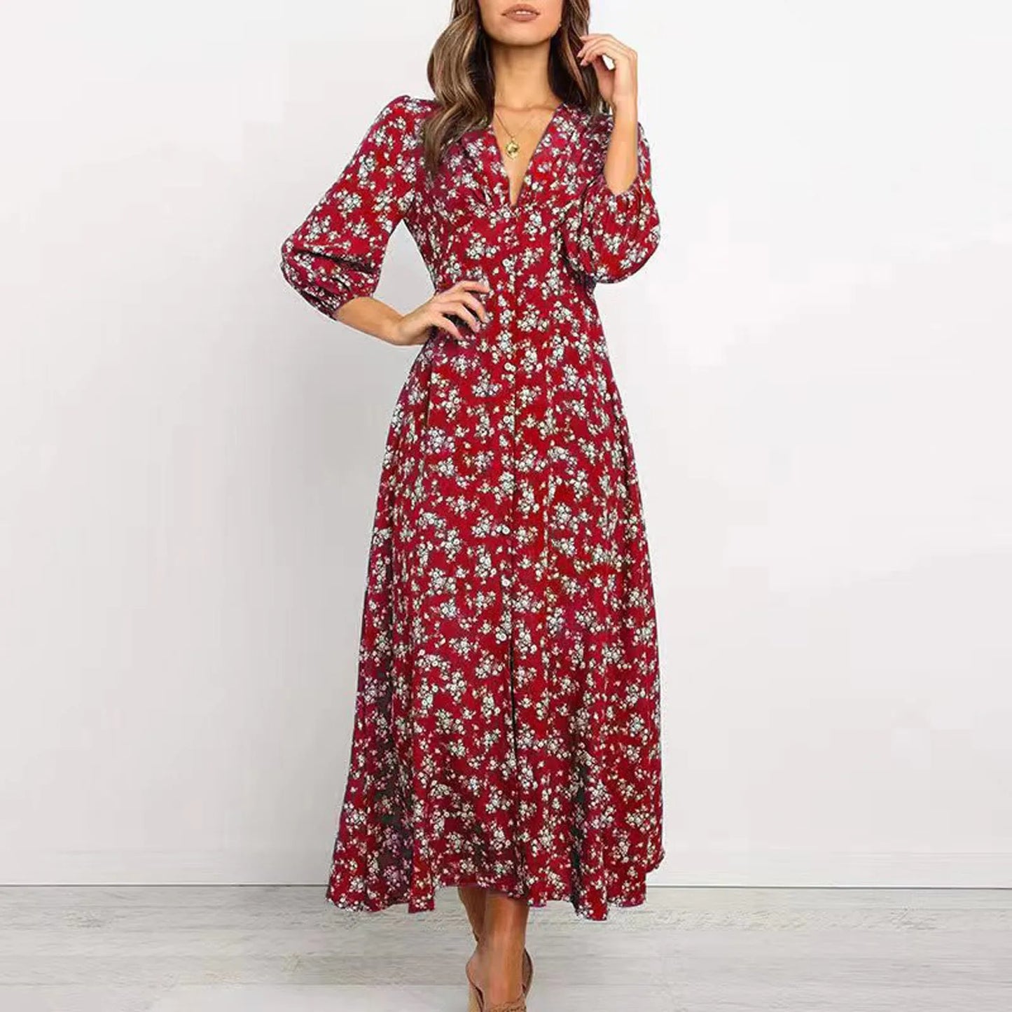 Abigaëlle | Robe élégante à col en V et à fleurs pour toutes les occasions - Image 4