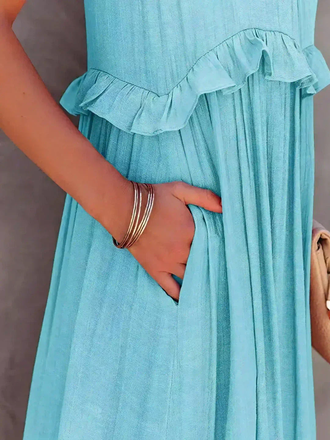 Brigitte | Robe sans manches élégante à bordures à volants pour toutes les occasions - Image 23