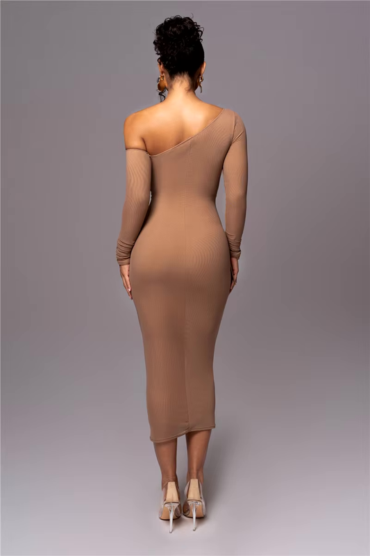Image of Gunnvor | Dame One Shoulder Rynket Midi Kjole