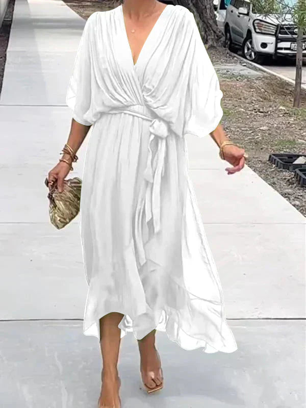 Julie | Élégante robe en soie à col en V souple - Image 7