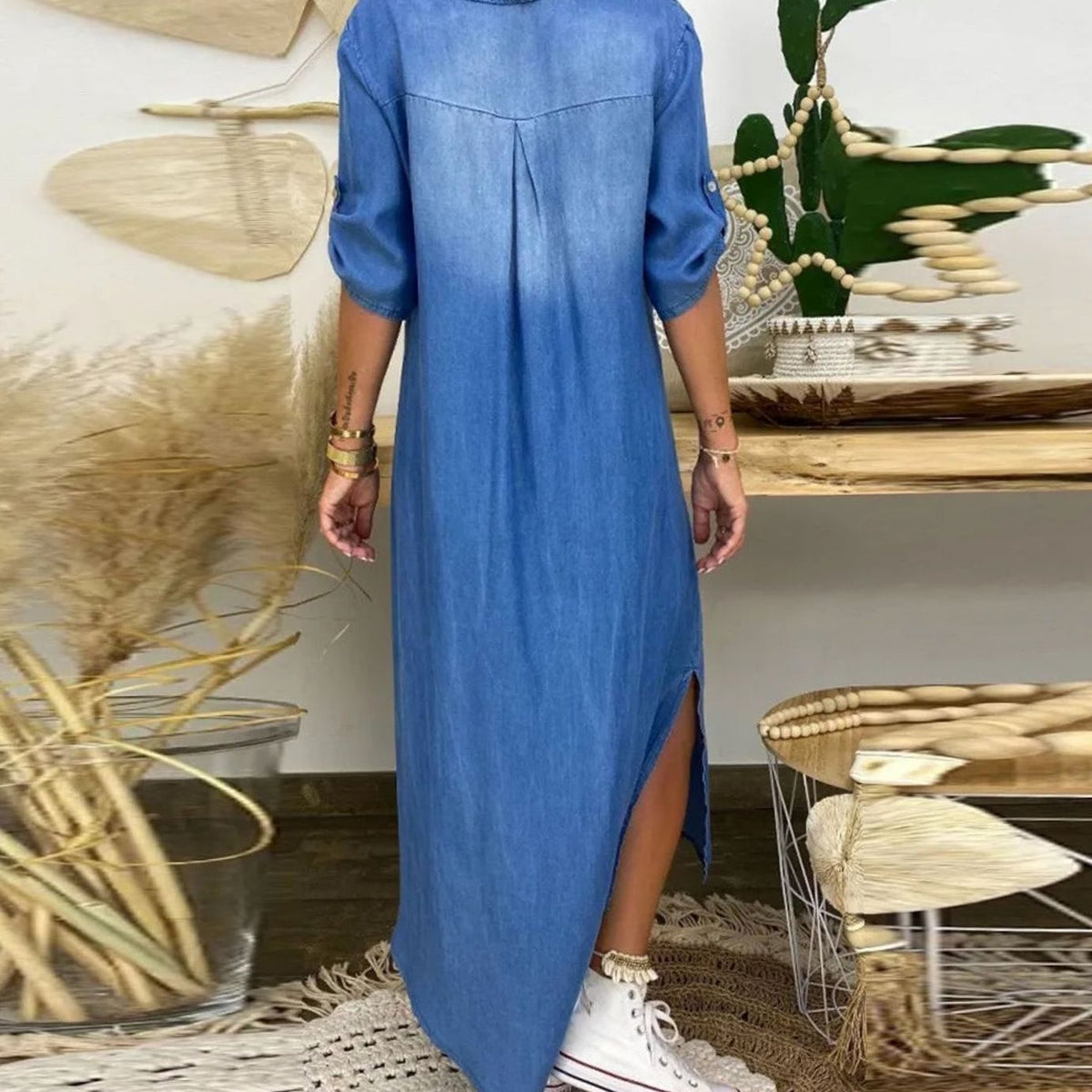 Maxi-skjortekjole i denim-look til kvinder med afslappet pasform og sideslids