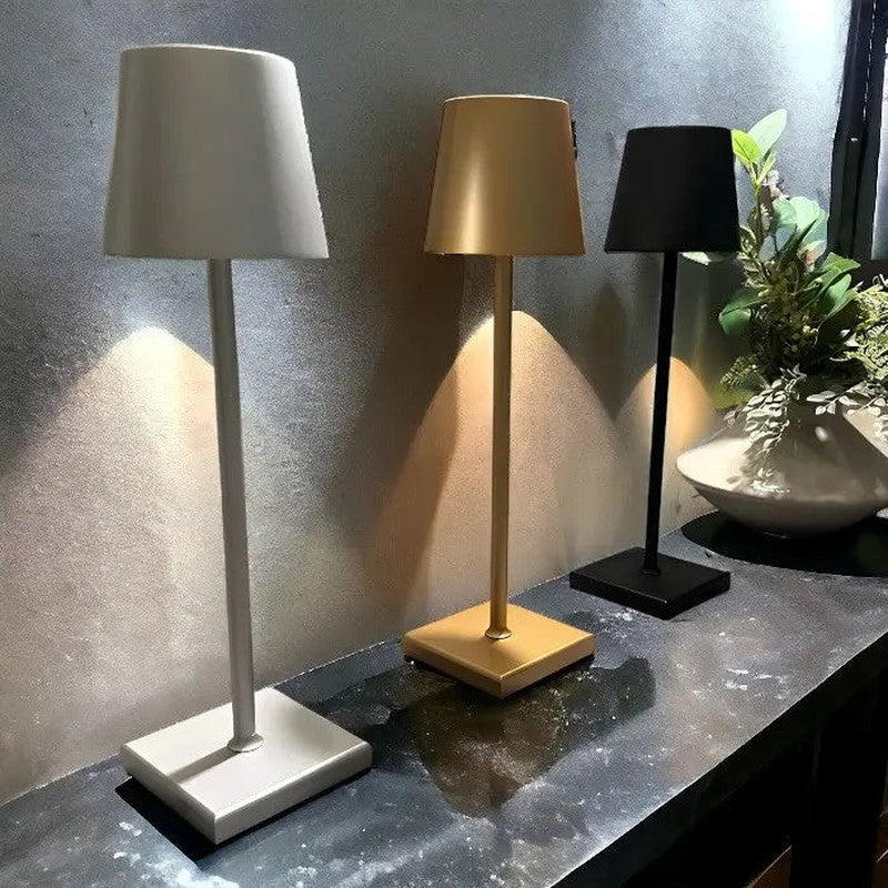 Trådlampe med genopladning - Elegant LED til indendørs og udendørs brug