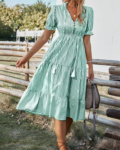 Chloé | Robe décontractée de forme A avec col en V et manches bouffantes - Image 8