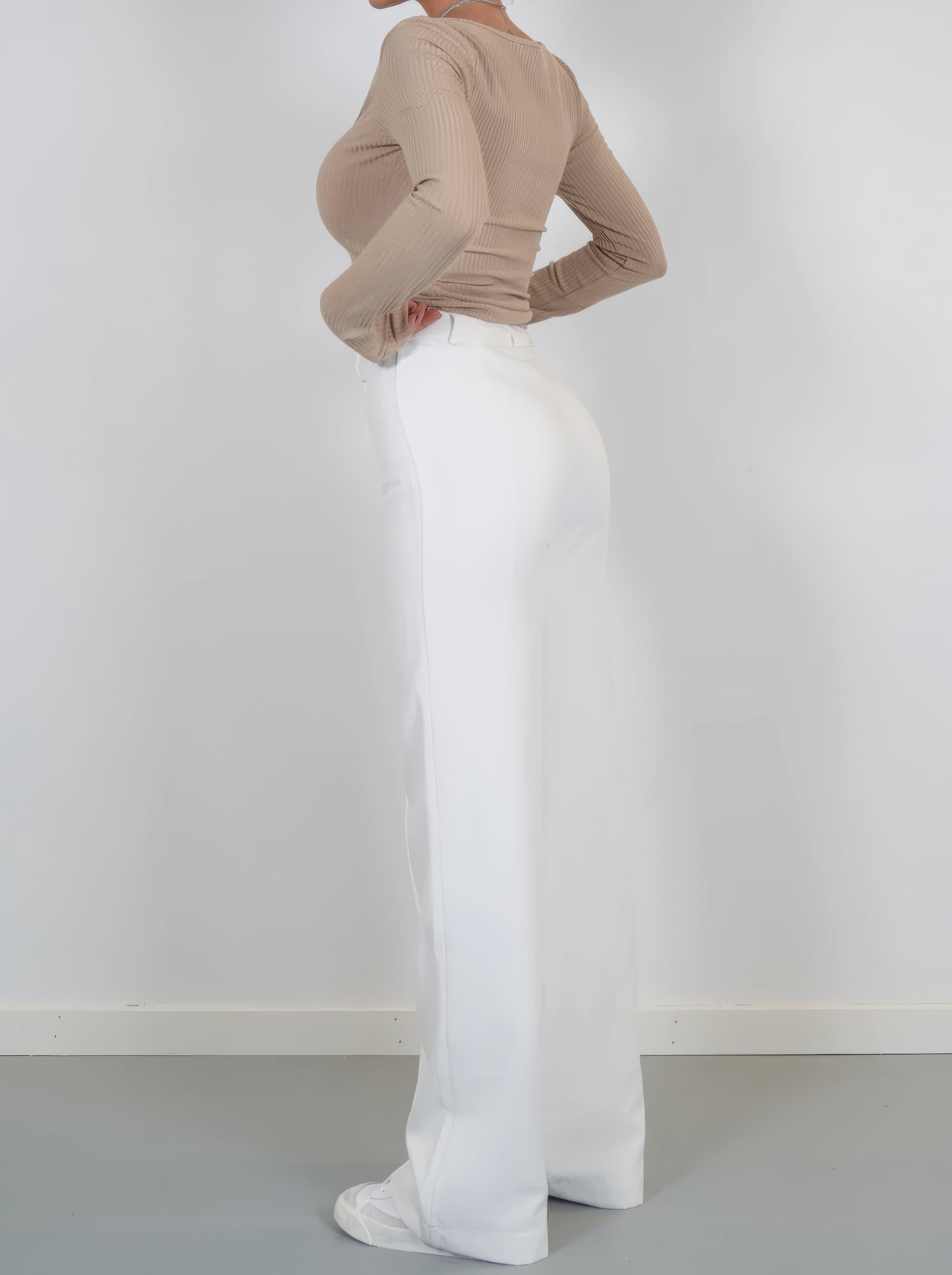 Éléa | Pantalon élégant à taille haute et à jambe large - Coupe ajustée - Image 4