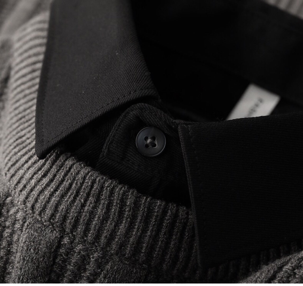 Lyès | Pull Homme Col Rond Boutonné - Image 4