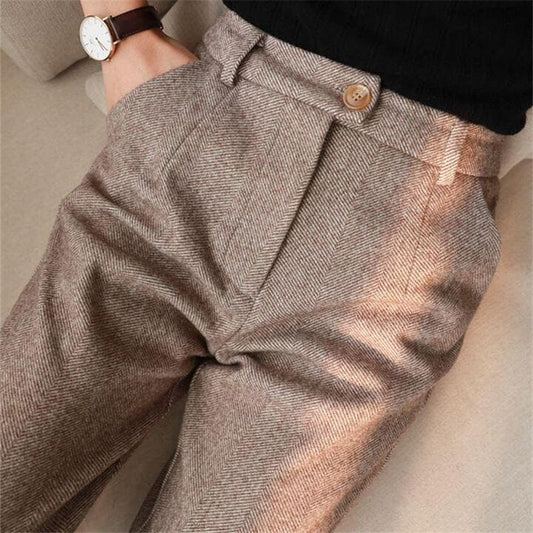 Thibaut | Pantalon plissé à chevrons pour femmes - Image 1