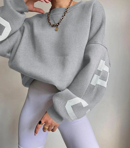 Léonie | Sweat-shirt graphique oversize à col rond pour femme - Image 15