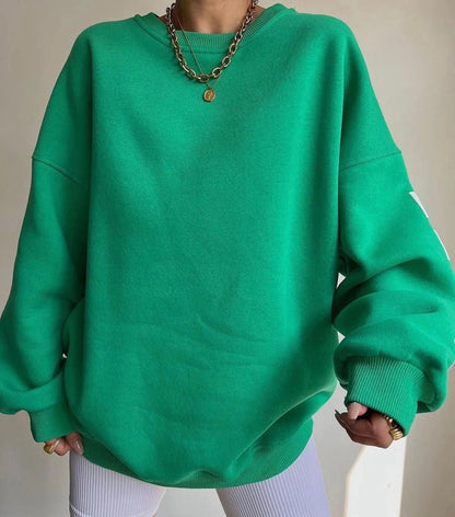 Léonie | Sweat-shirt graphique oversize à col rond pour femme - Image 8