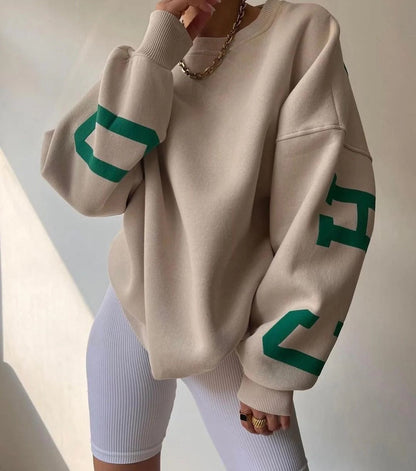 Léonie | Sweat-shirt graphique oversize à col rond pour femme - Image 2