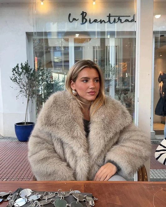 Agnès | Veste Femme Oversize en Fausse Fourrure - Image 1