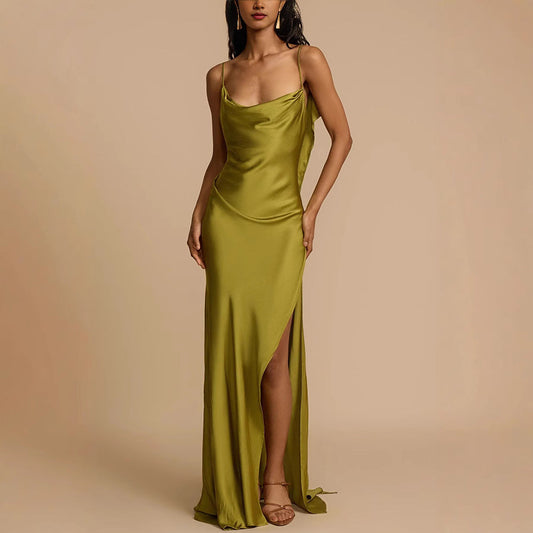 Christelle | Robe élégante pour femmes - col bénitier en satin - bretelles spaghetti - longueur totale - Image 1