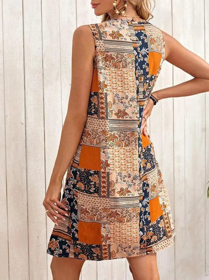 Naomi | Robe élégante à col en U avec couverture du ventre - Image 2