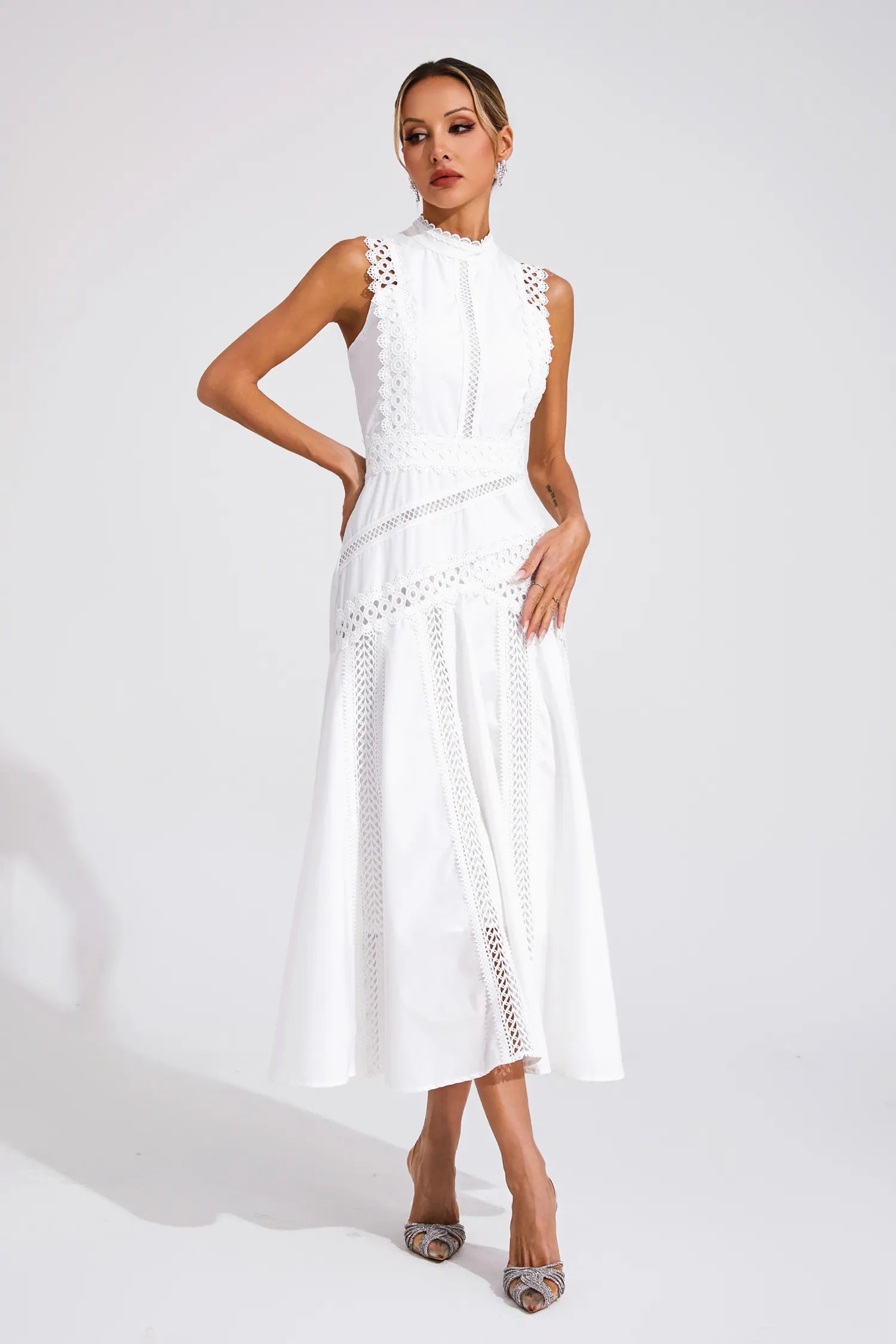 Lysa | Robe midi élégante en dentelle pour les occasions spéciales - Image 10