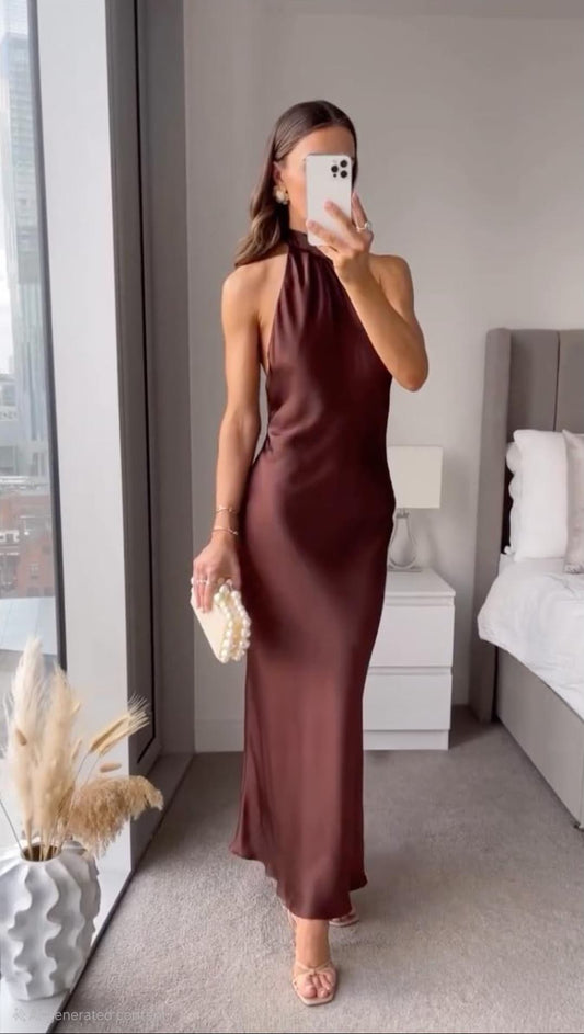 Mireille | Elegant Velvet Dusk Midi Dress - Image 1