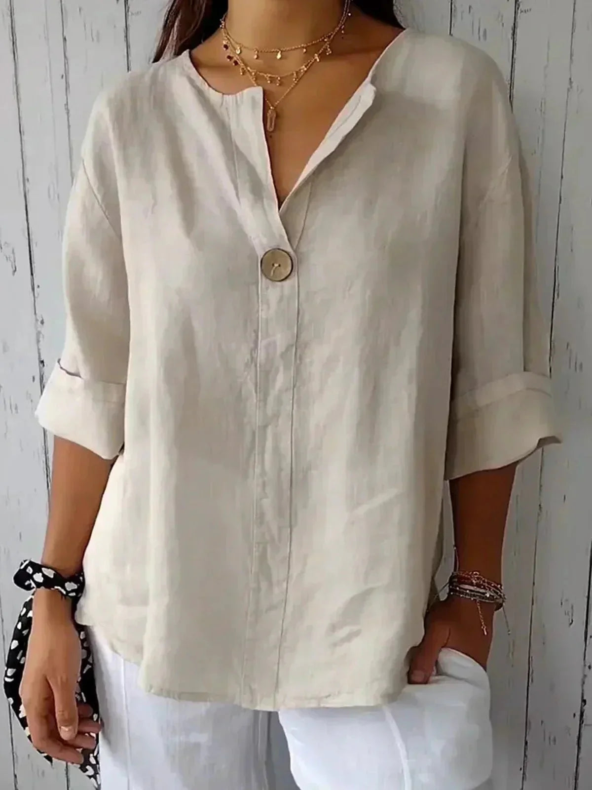Image of Annelise | Dame Knap V-Hals Bluse