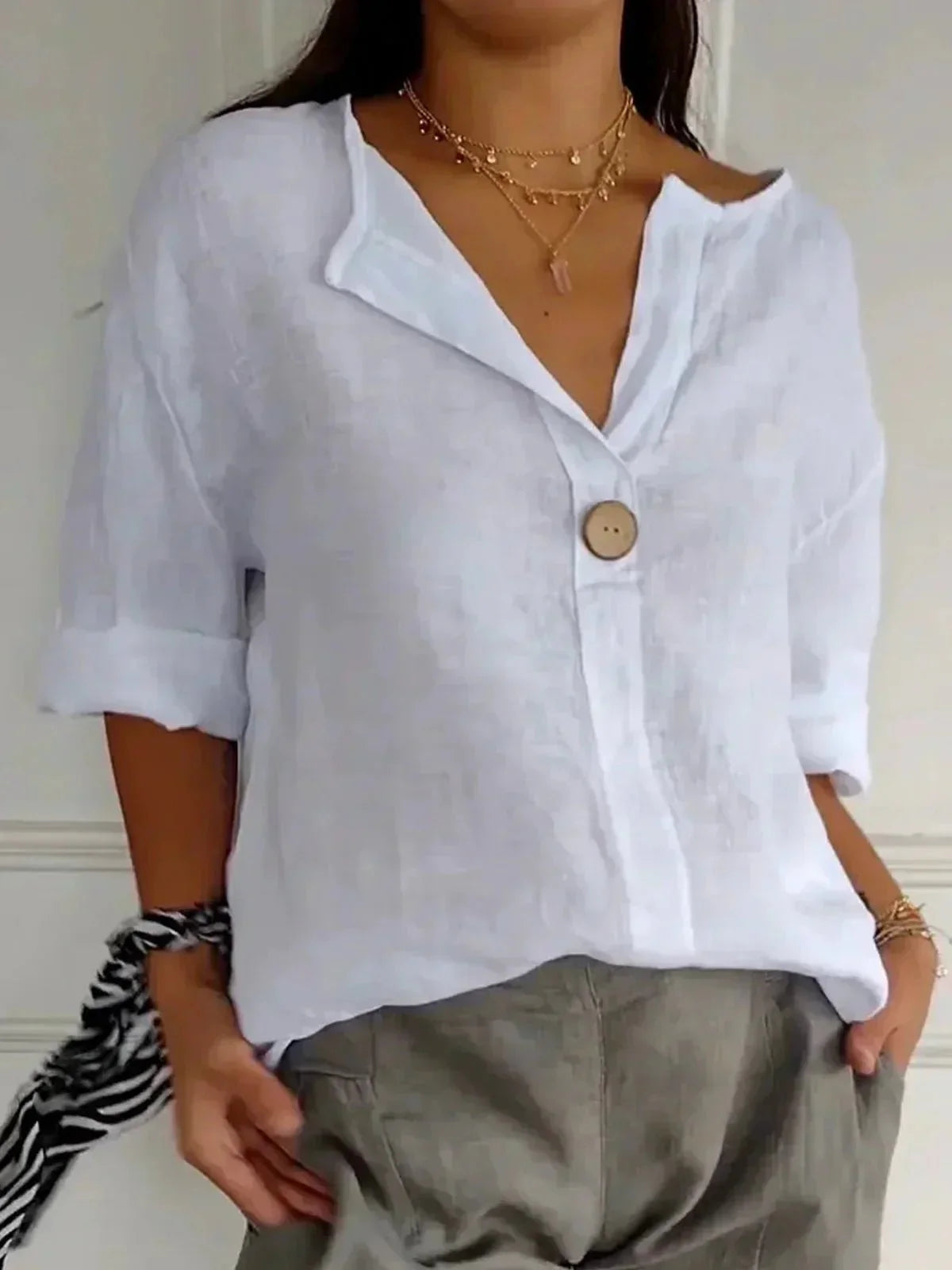 Image of Annelise | Dame Knap V-Hals Bluse