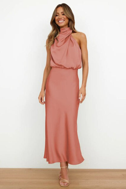 Image of Bente | Dame Halterneck Midi Kjole