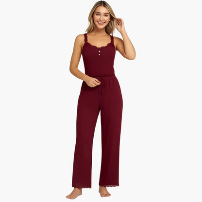 Dame pyjamassæt med knaplukning og cami-top