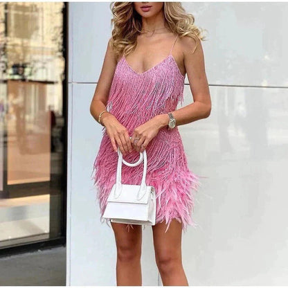 Judicaëlle | Mini robe de soirée avec franges et plumes - Image 11