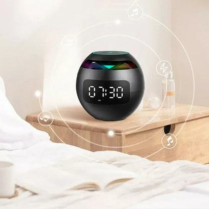 Digital LED Vækkeur med Bluetooth Højttaler & Farverigt Nattelys – Bevægelsessensor, Genopladelig, 5W Lyd