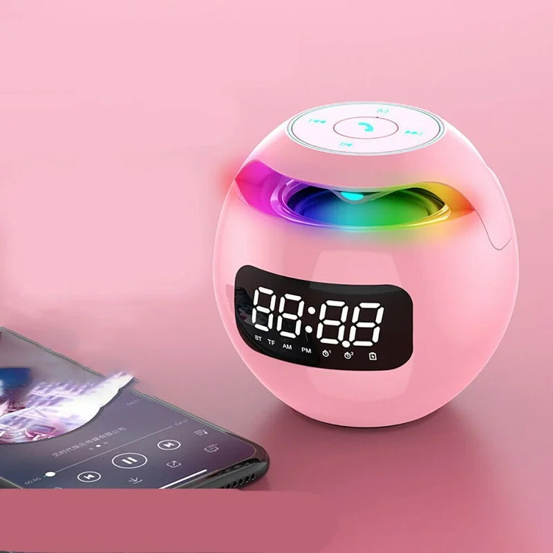 Digital LED Vækkeur med Bluetooth Højttaler & Farverigt Nattelys – Bevægelsessensor, Genopladelig, 5W Lyd