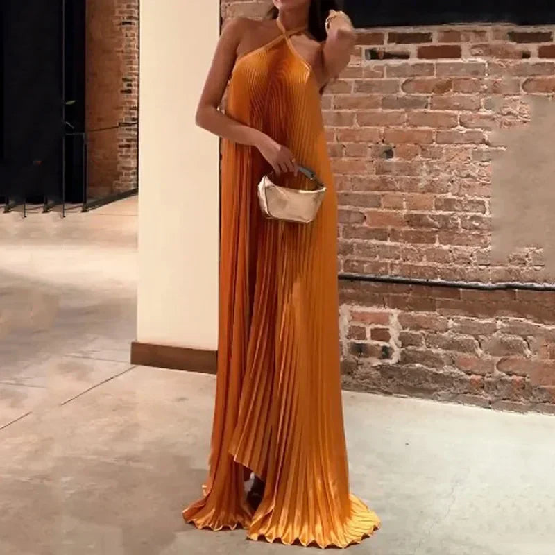 Image of Ditte | Dame Halter Plisseret Maxikjole