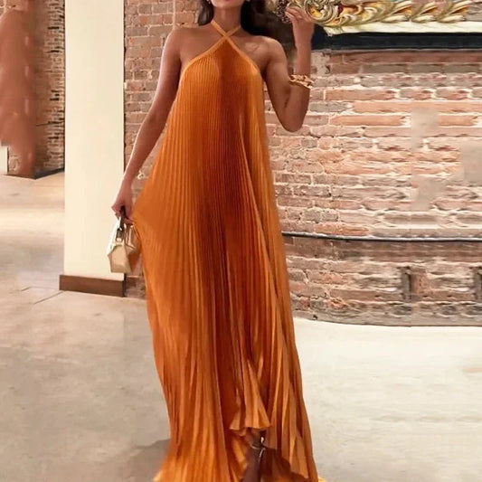Image of Ditte | Dame Halter Plisseret Maxikjole