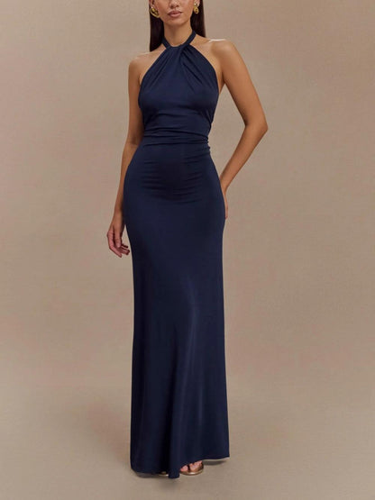 Image of Elly | Dame Halter Fitted Maxi Kjole