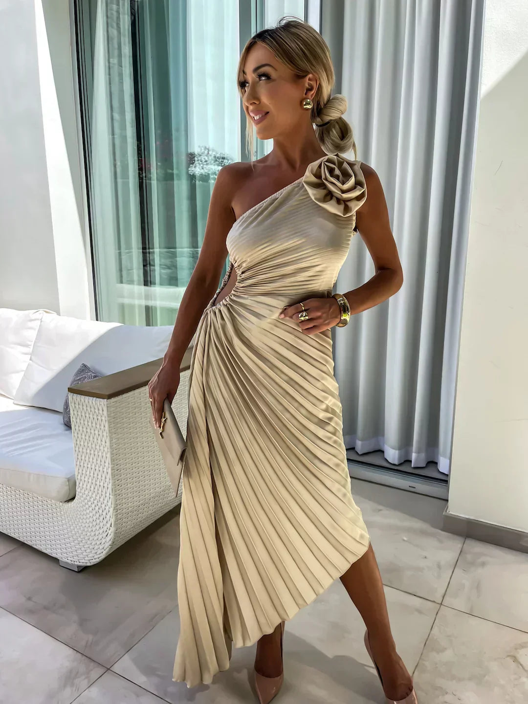 Image of Embla | Dame One Shoulder A-Linje Midi Kjole