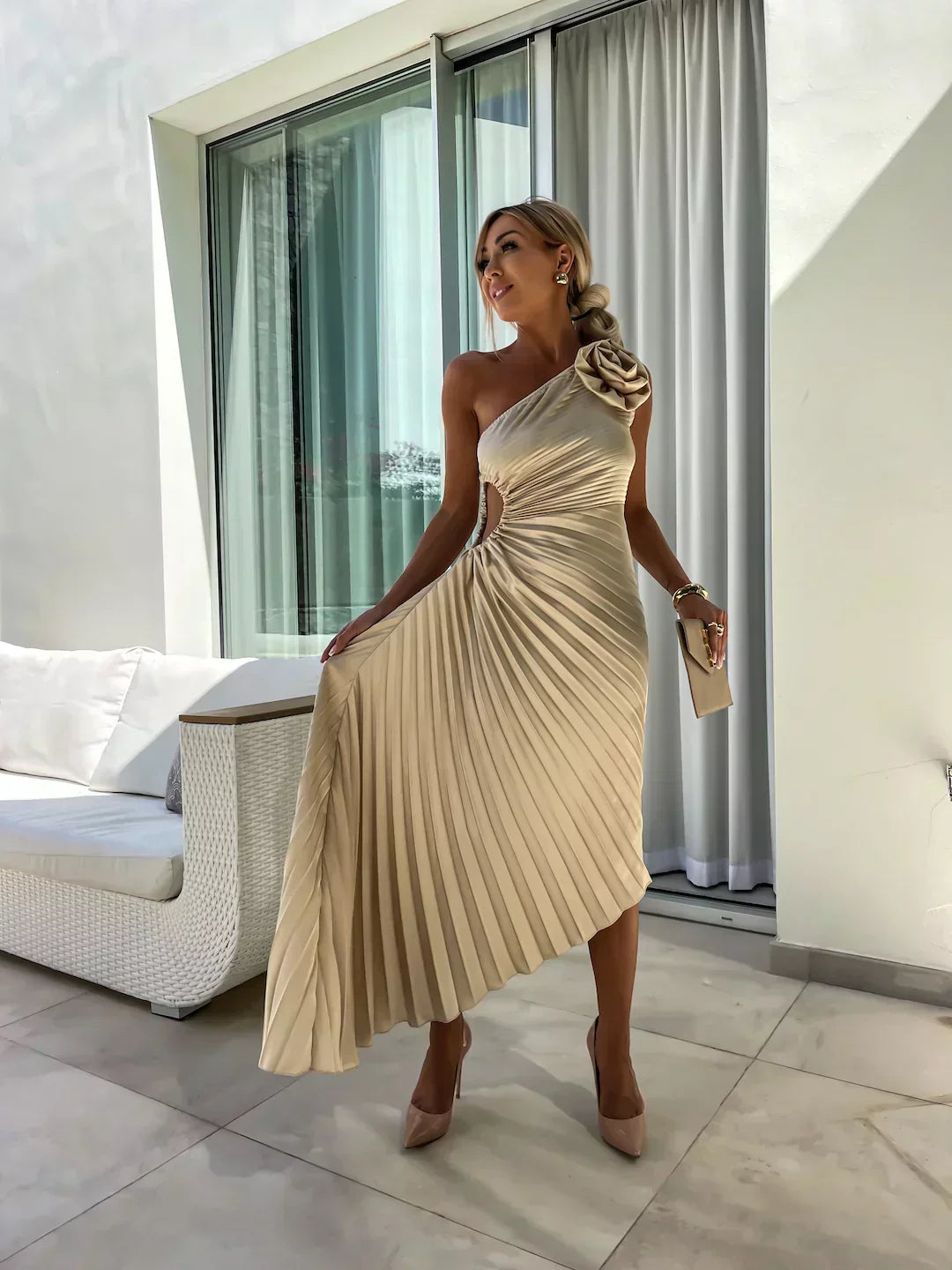 Image of Embla | Dame One Shoulder A-Linje Midi Kjole