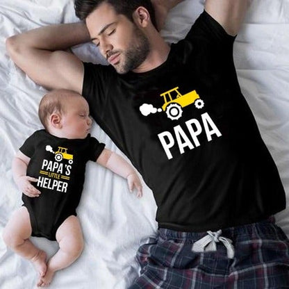 Far og Søn Matchende T-Shirts - Papa & Lille Hjælper T-shirts
