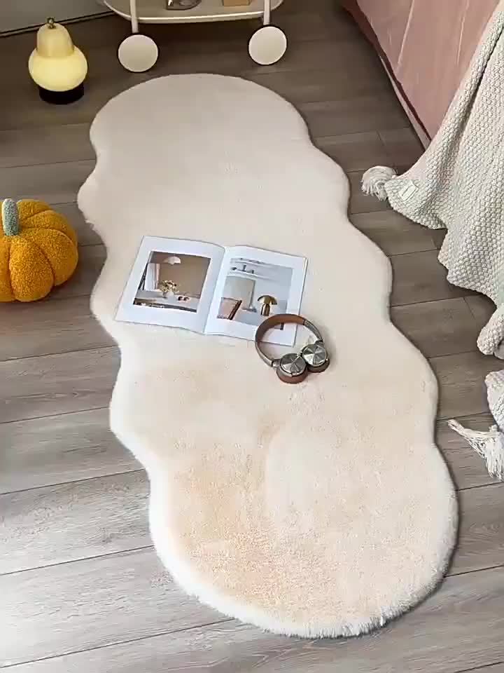 Fløjlsblødt komforttæppe – Vaskbar og skridsikker plysgulvmåtte til alle rum