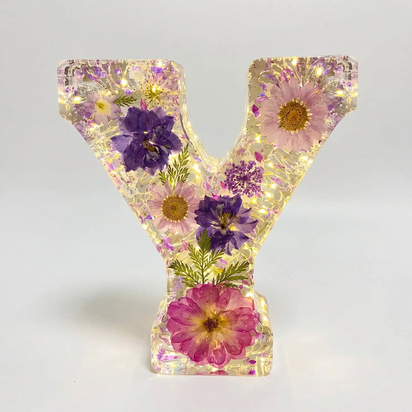 Florenza™ – Personliggjort Blomster Harpiks Bogstav Lys