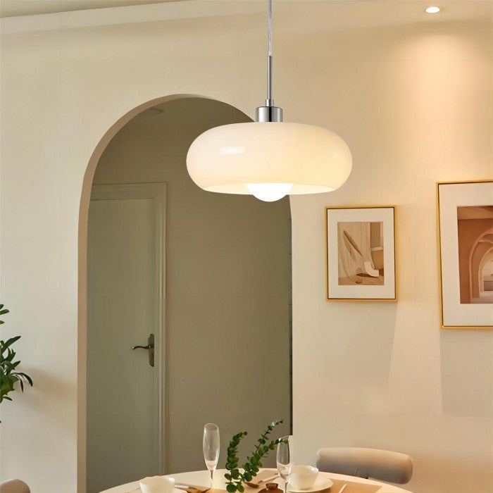 FormaGlow | Vintage Bauhaus Pendellampe med Formet Glas Skærm