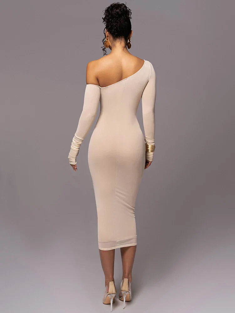 Image of Gunnvor | Dame One Shoulder Rynket Midi Kjole