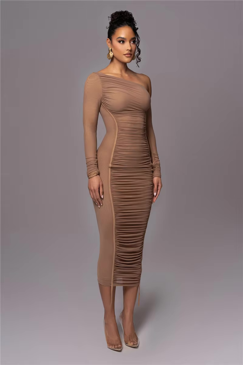 Image of Gunnvor | Dame One Shoulder Rynket Midi Kjole