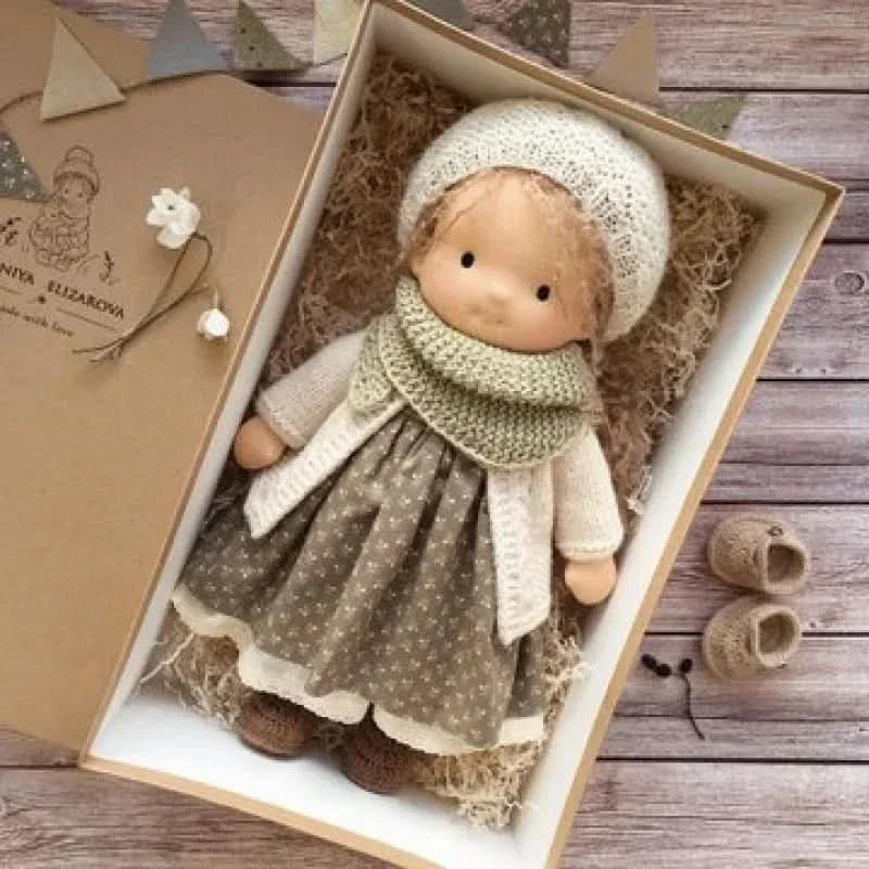 Håndlavet Bomulds Plush Dukke – Waldorf Emma Legetøj